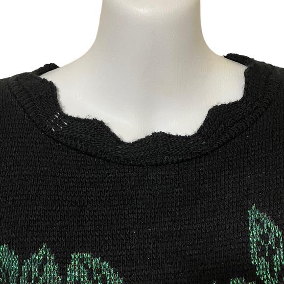 Vintage Holiday Time Metallic Poinsettia Black Christmas Sweater - Picture 3 of 12